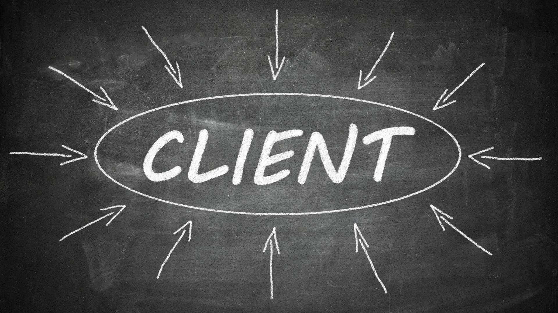 Un tableau noir insistant sur l'importance de mettre le client au centre de toutes vos actions digitales